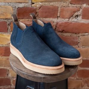 Taylor Stitch The Ranch Low in Navy Suede